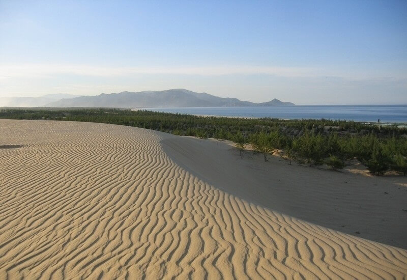 vietnam sandy dunes 13