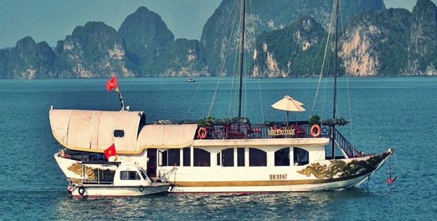 Valentine Premium Cruise Halong Bay