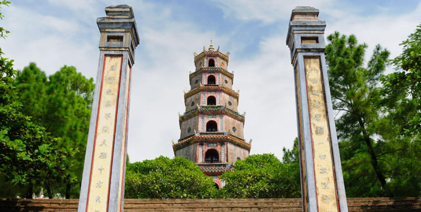 Hue City Tour - Imperial Citadel and Pagoda