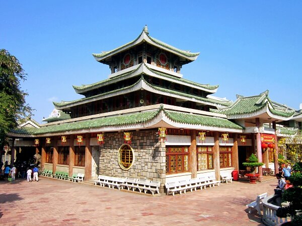 The Sam mountain – The temple of Holy Mother of the Realm (Ba Chua Xu Temple) in Chau Doc