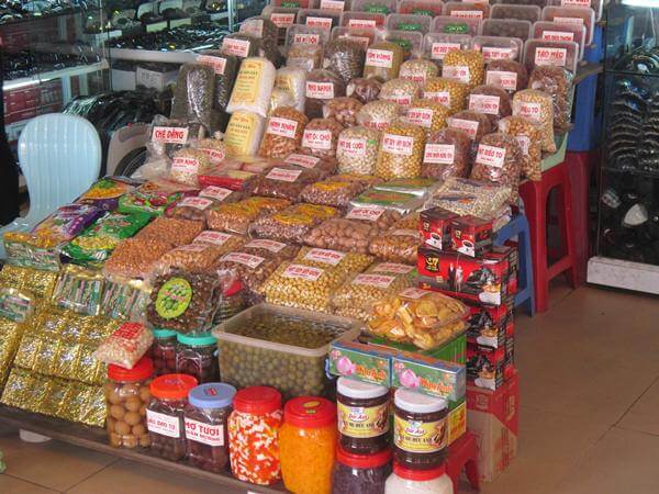 Dong Xuan Market 2