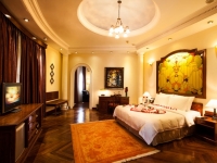 Colonial Majestic Suite