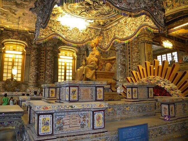 Khai Dinh Mausoleum4