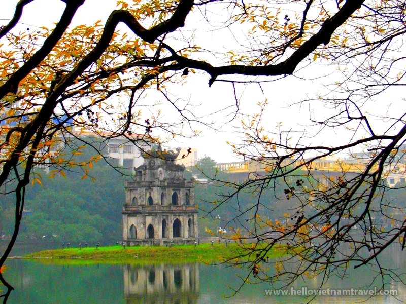 Let's come and discover the beaty of Hanoi in 4 seasons