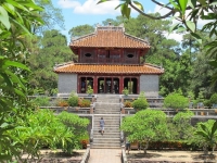 Hue Mausoleum Tour