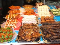 Hanoi Street Food Tour With American Chef